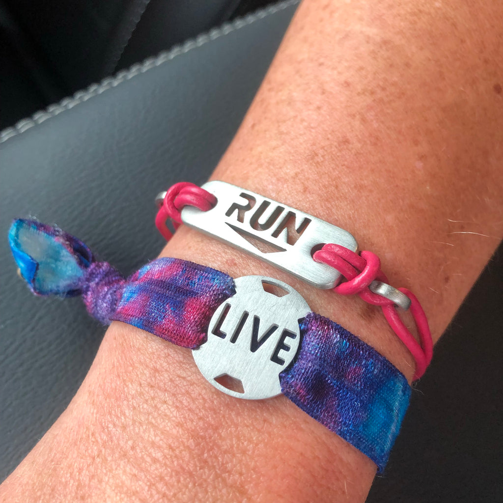 Live inspirational stretchy tie dye bracelet